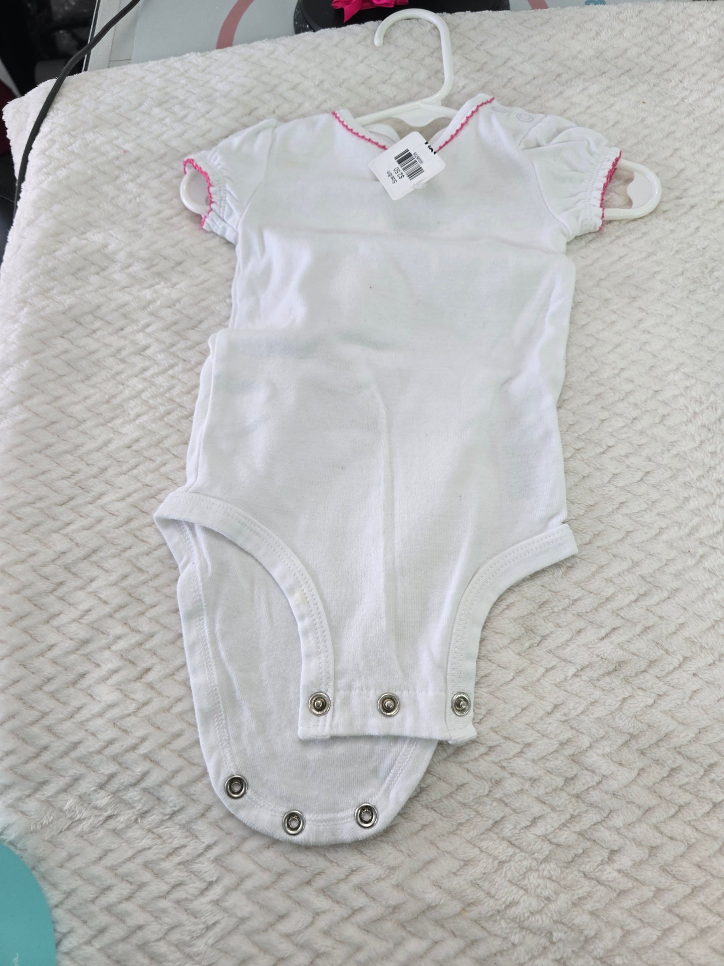 Girl size 6m