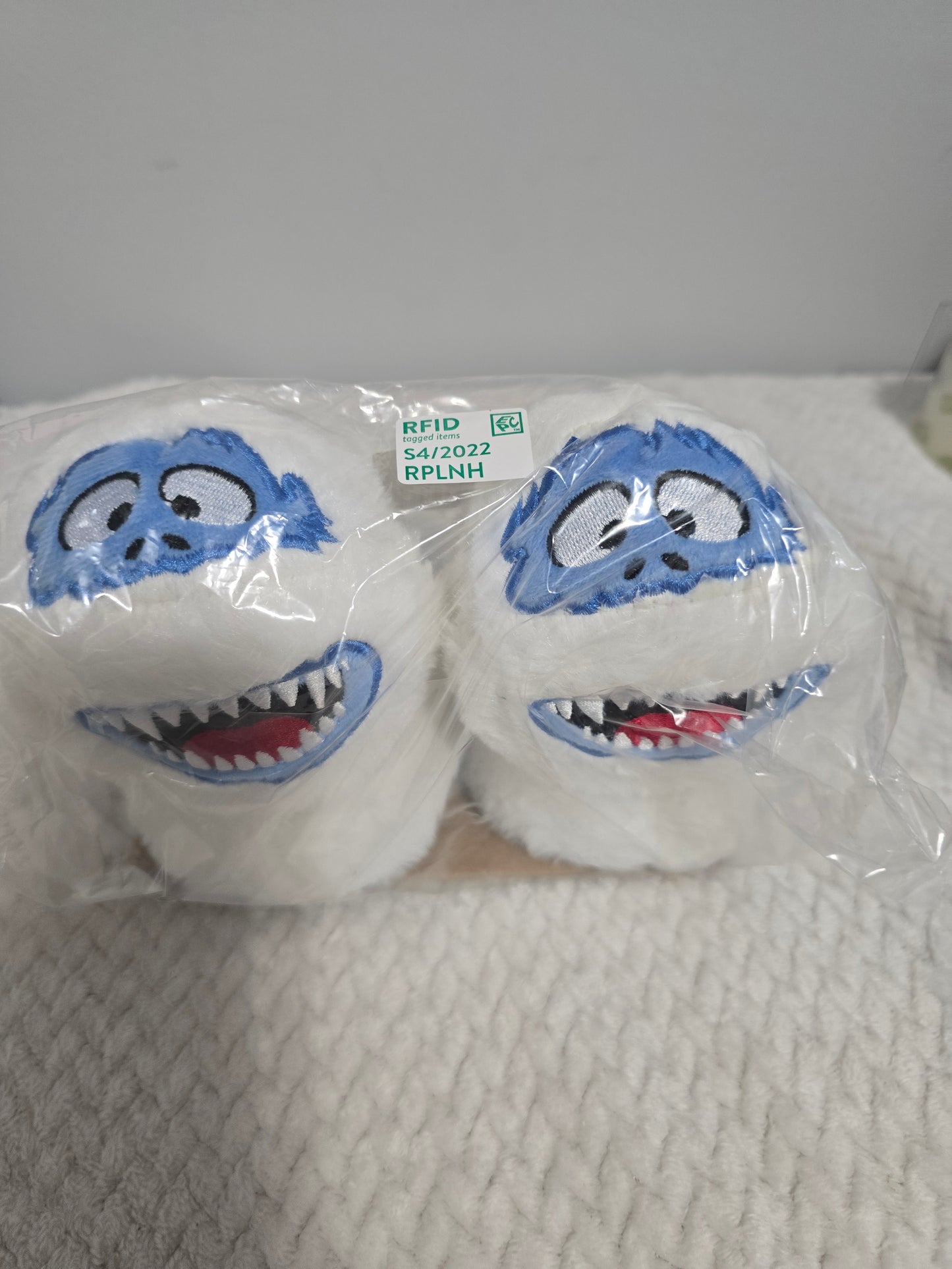 House shoes size 9-10