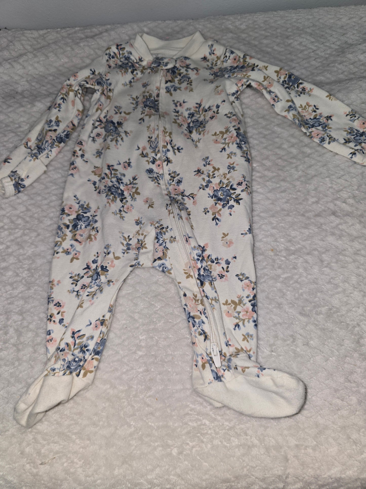 Blue flower footies 3m