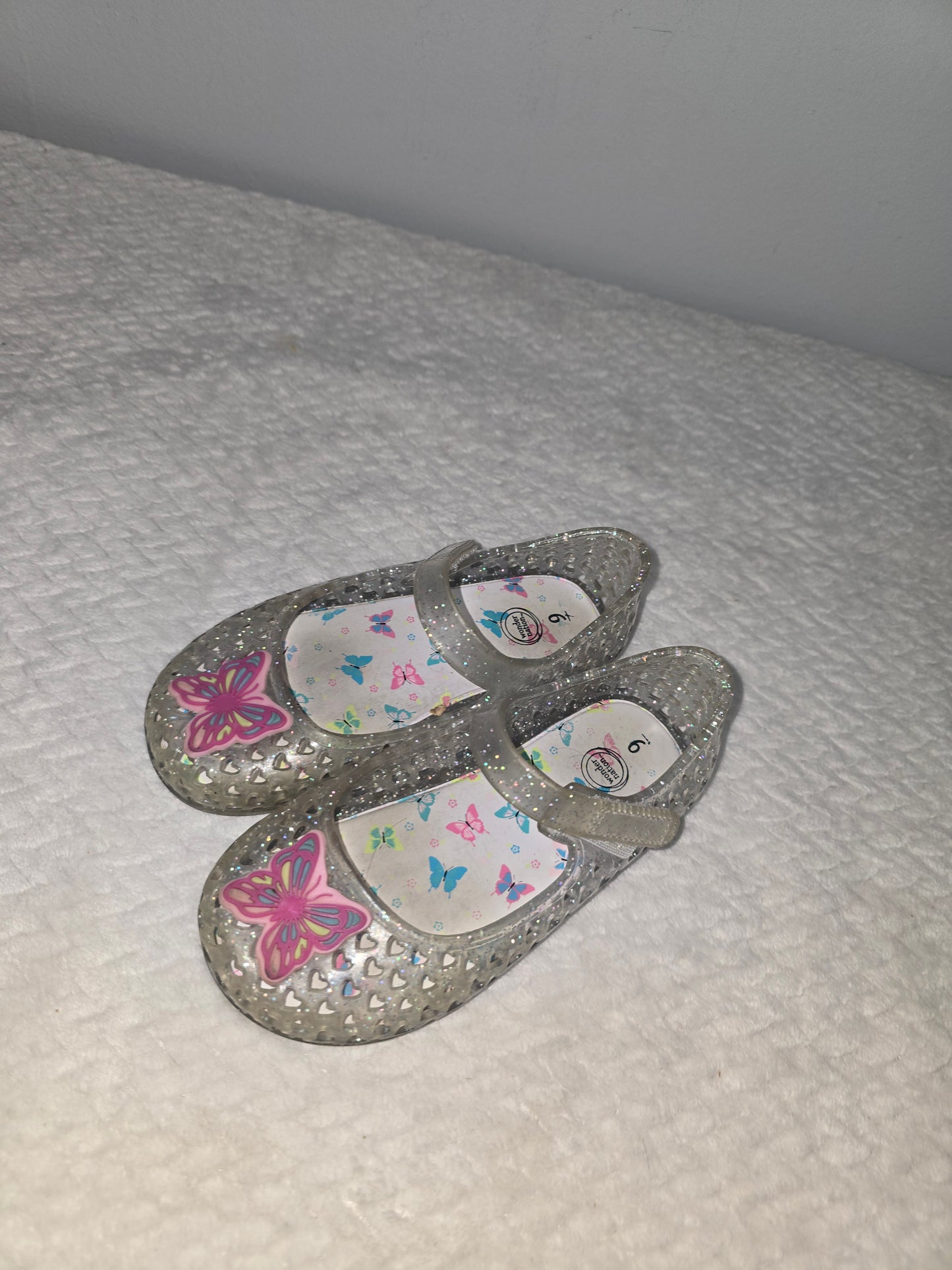 Girl jelly shoes size 9
