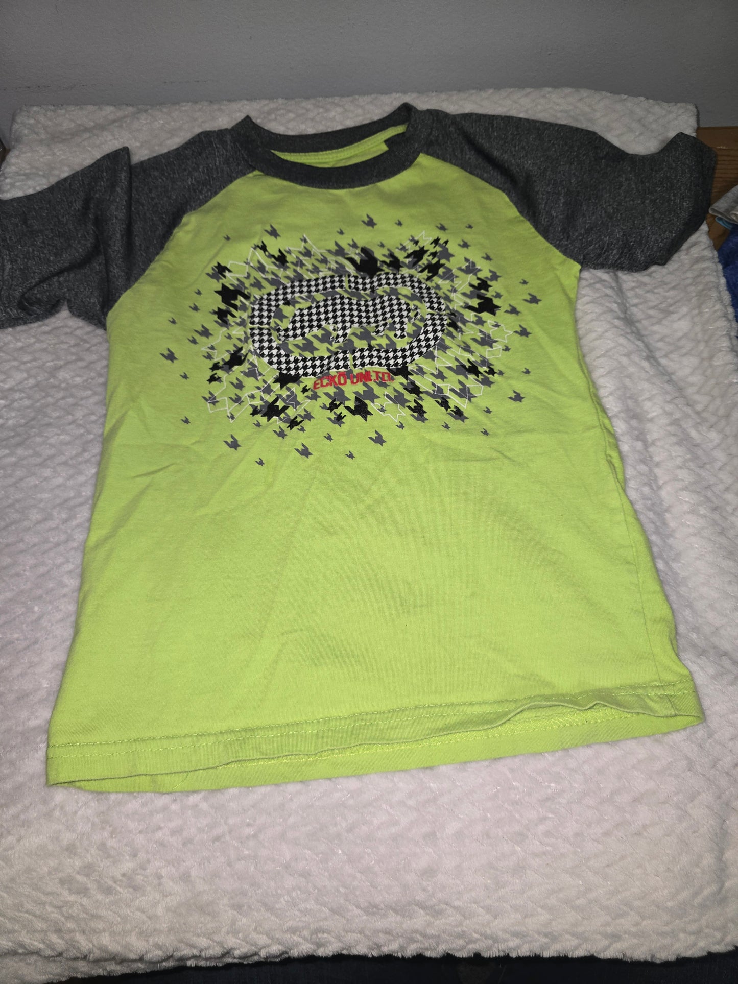 Boy shirt size 7