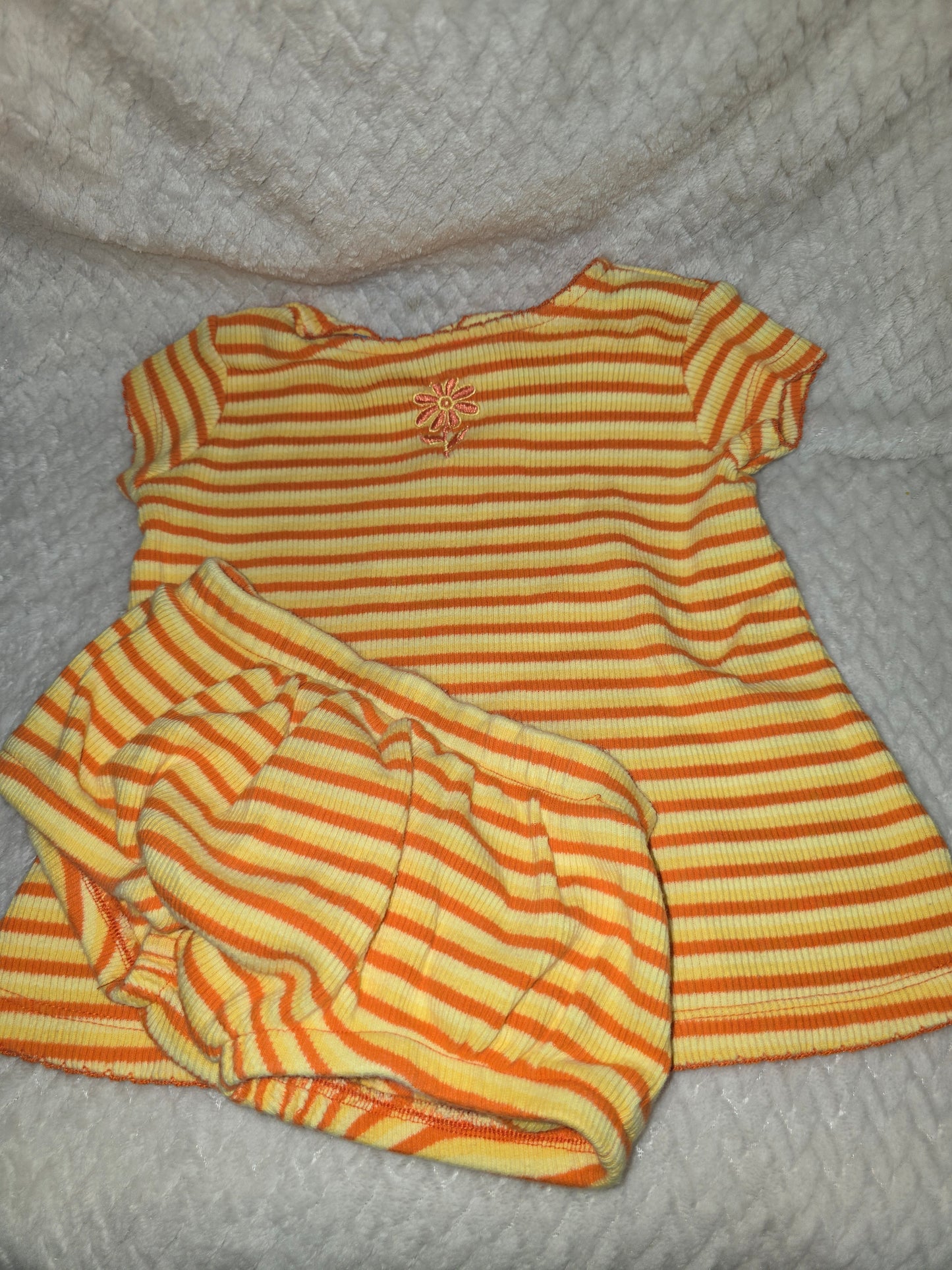 Girl 2piece 6-9m