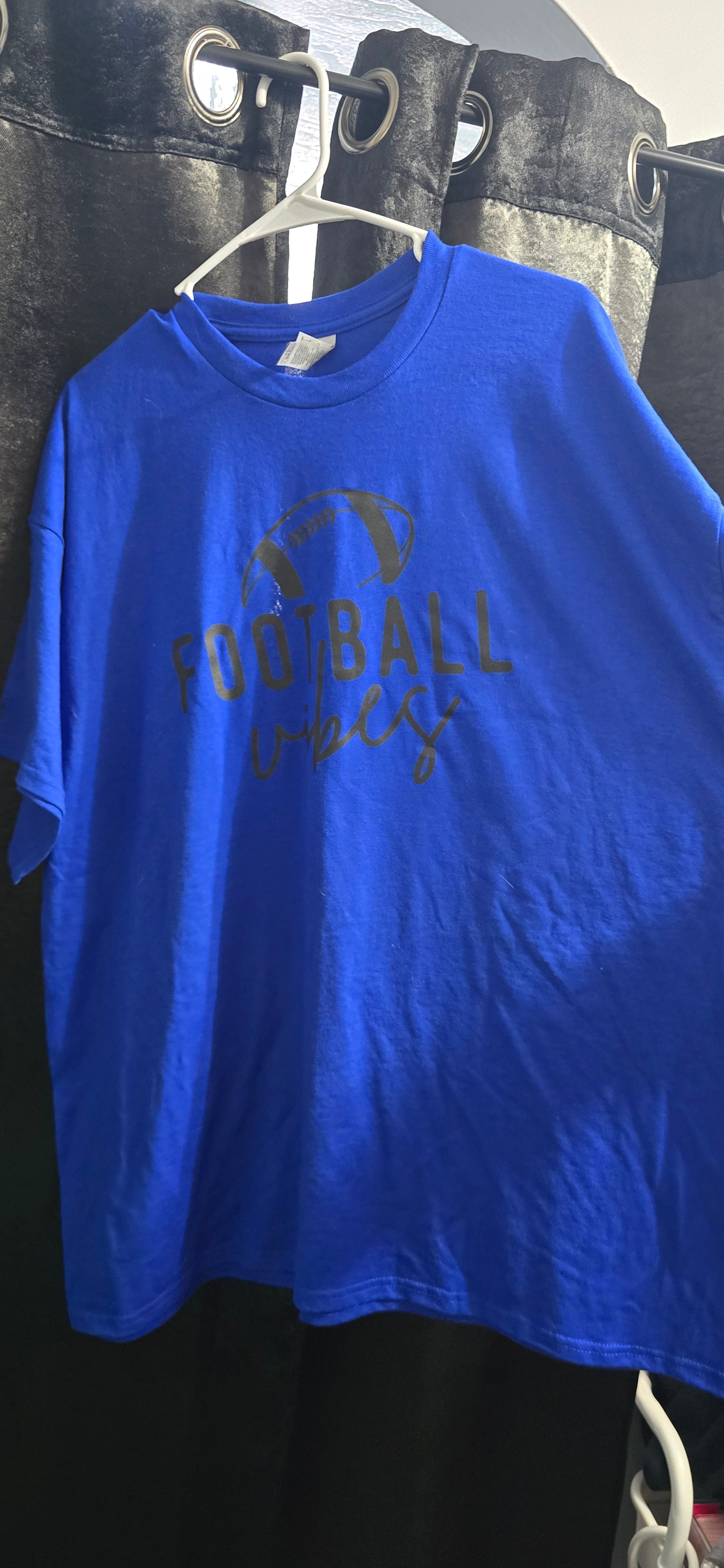 Football vibes size 2xl