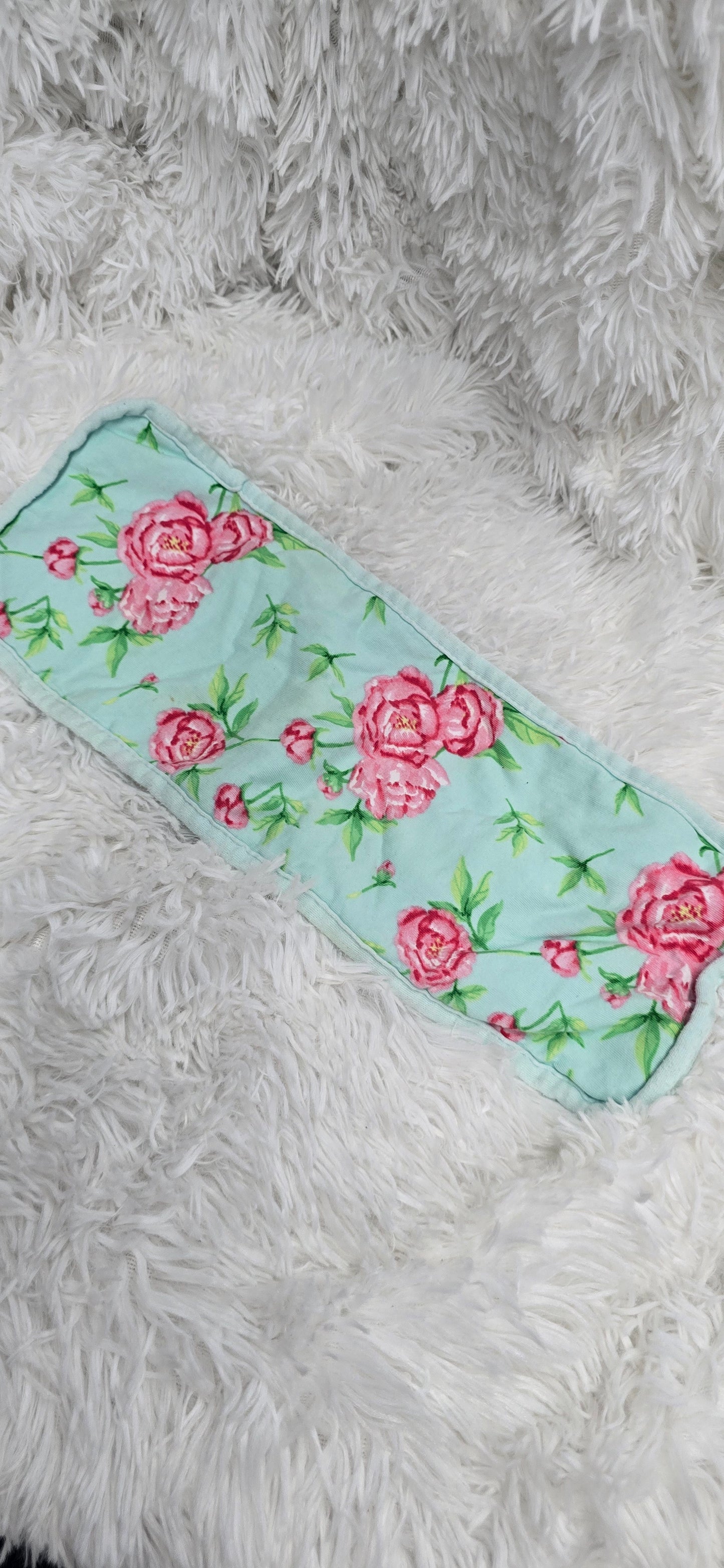 Flower burp cloth