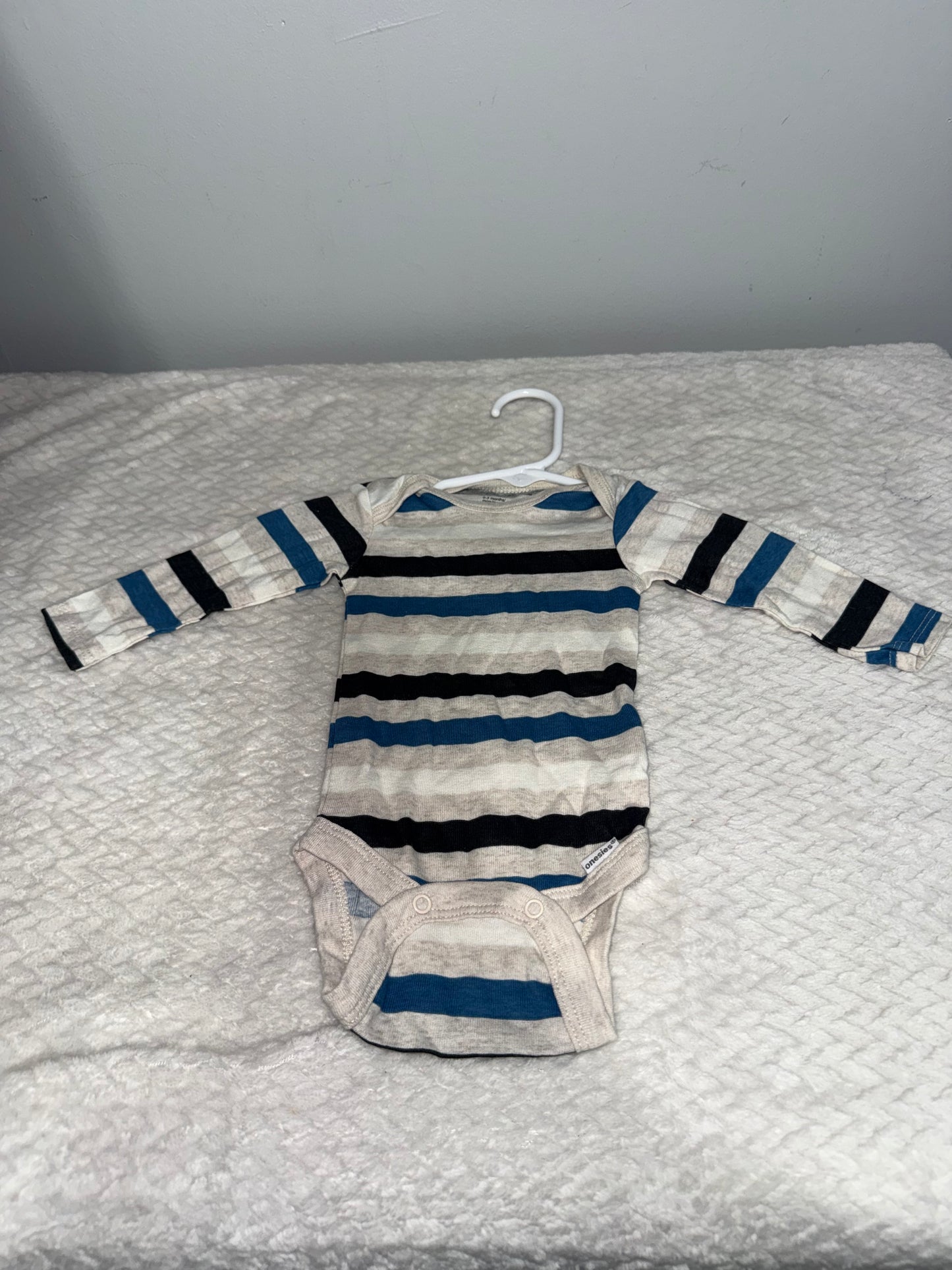 Onesie 0/3
