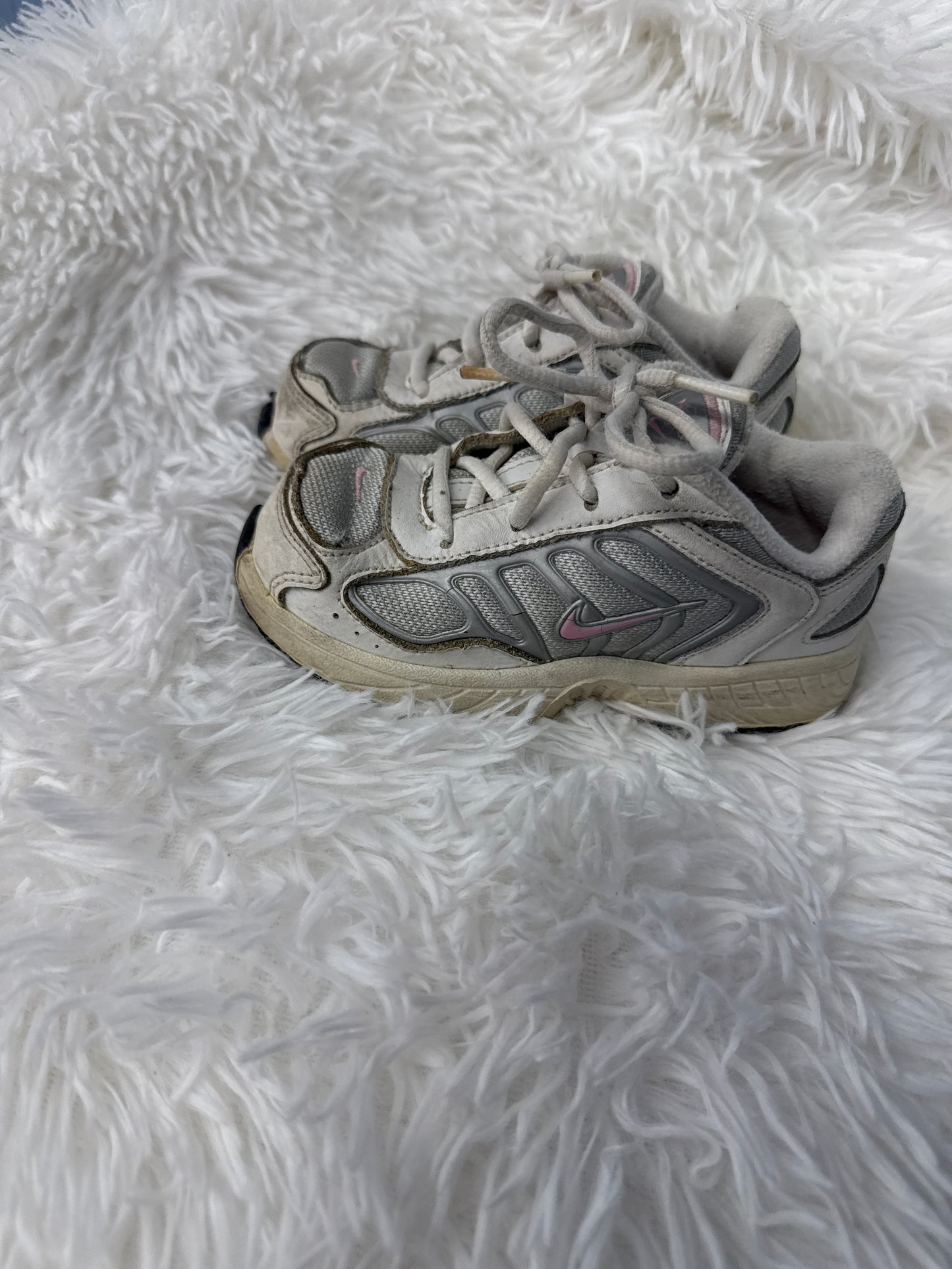 Nike 8
