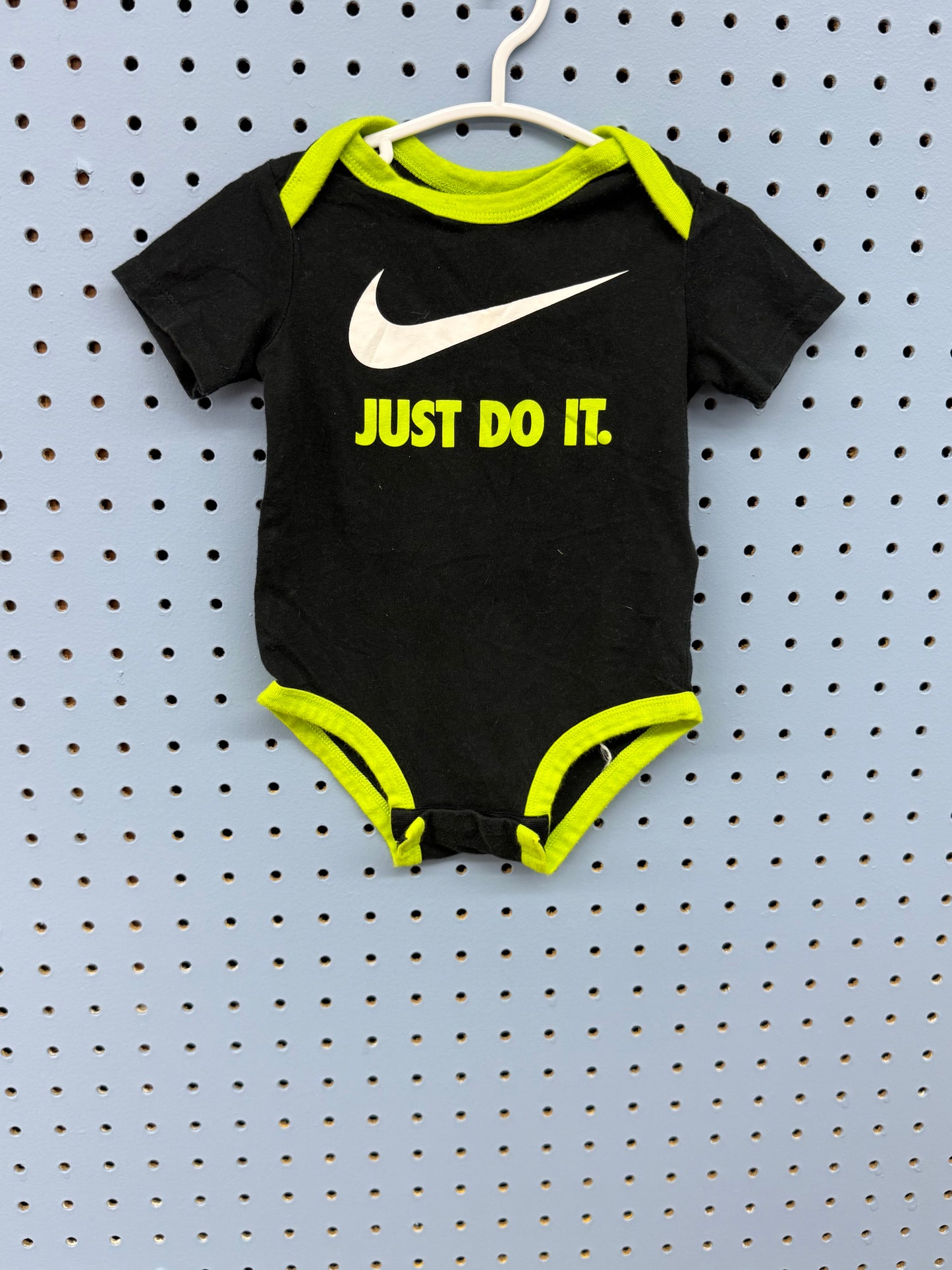 Nike Onesie 3/6m