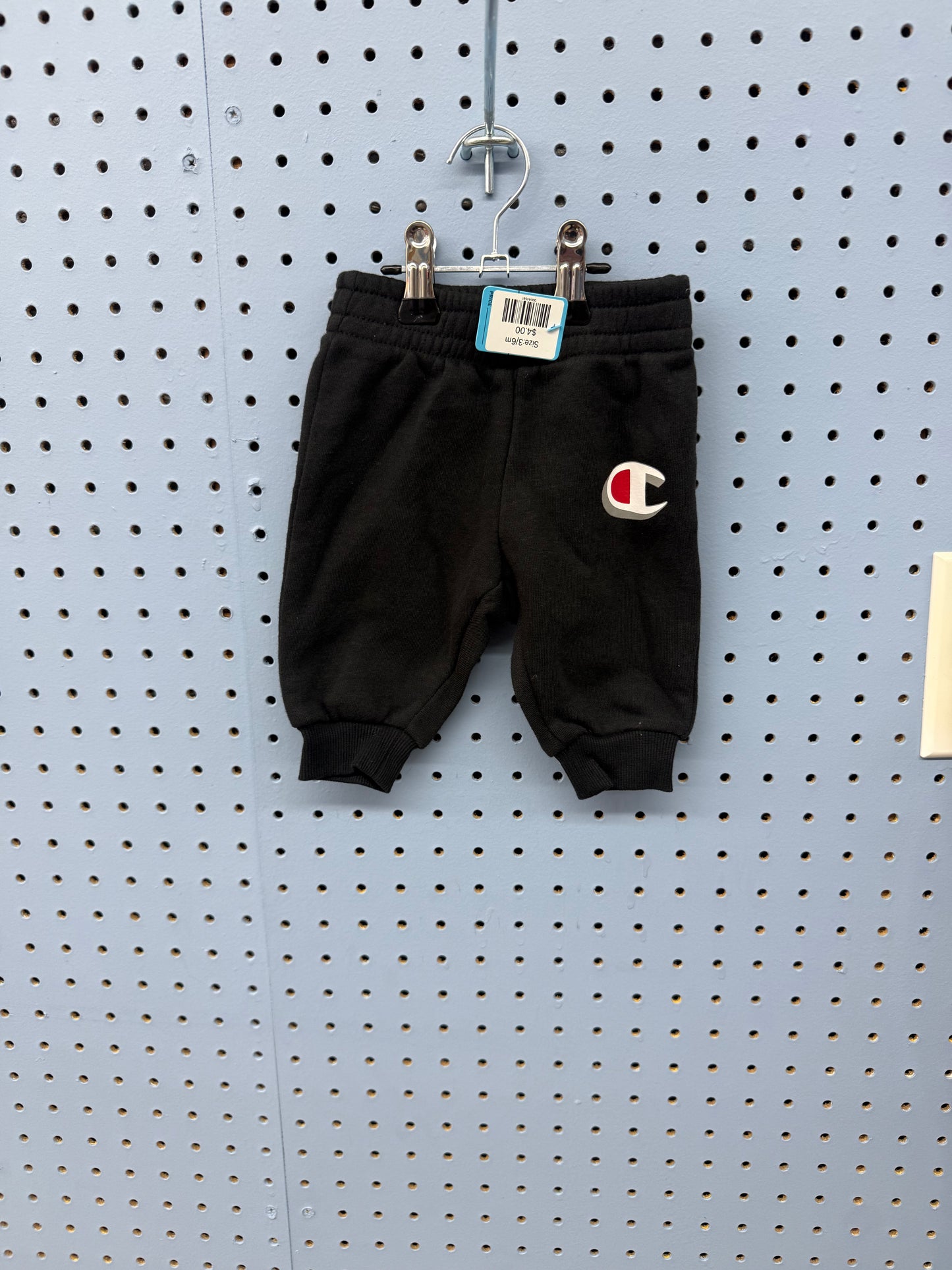 Champion Pants 3/6