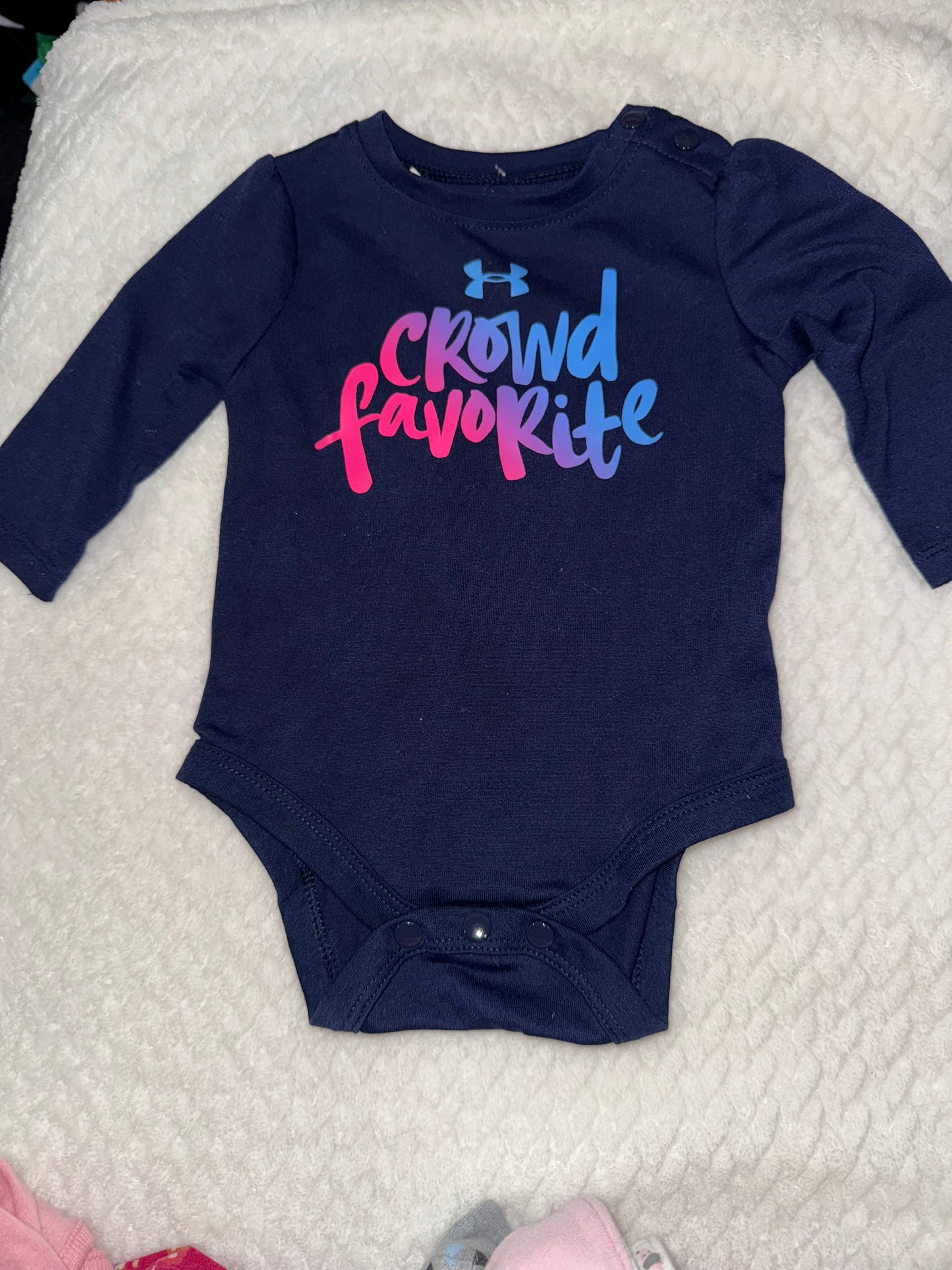Under armour onesie 0/3