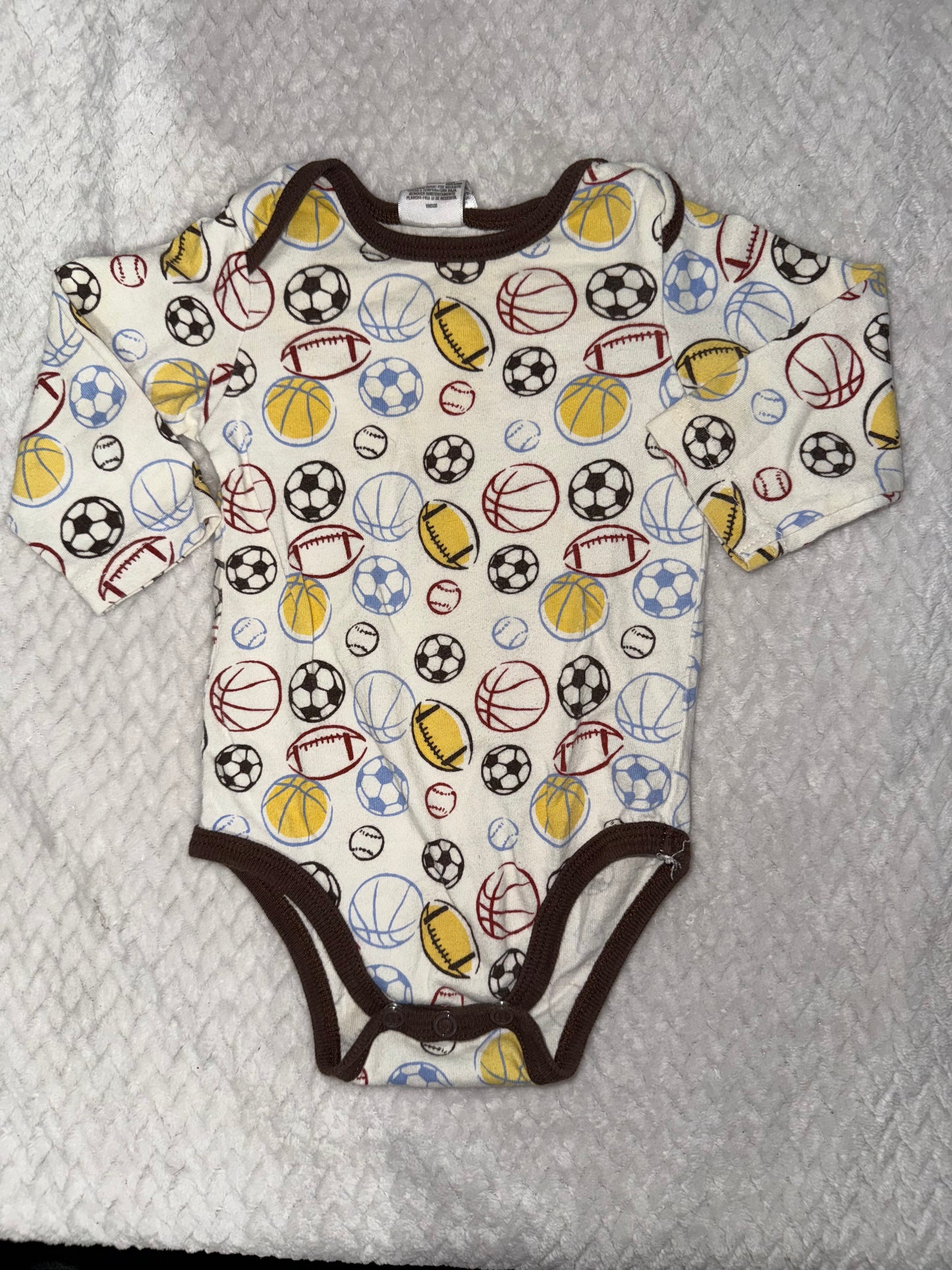Boys long onesie 6/9m