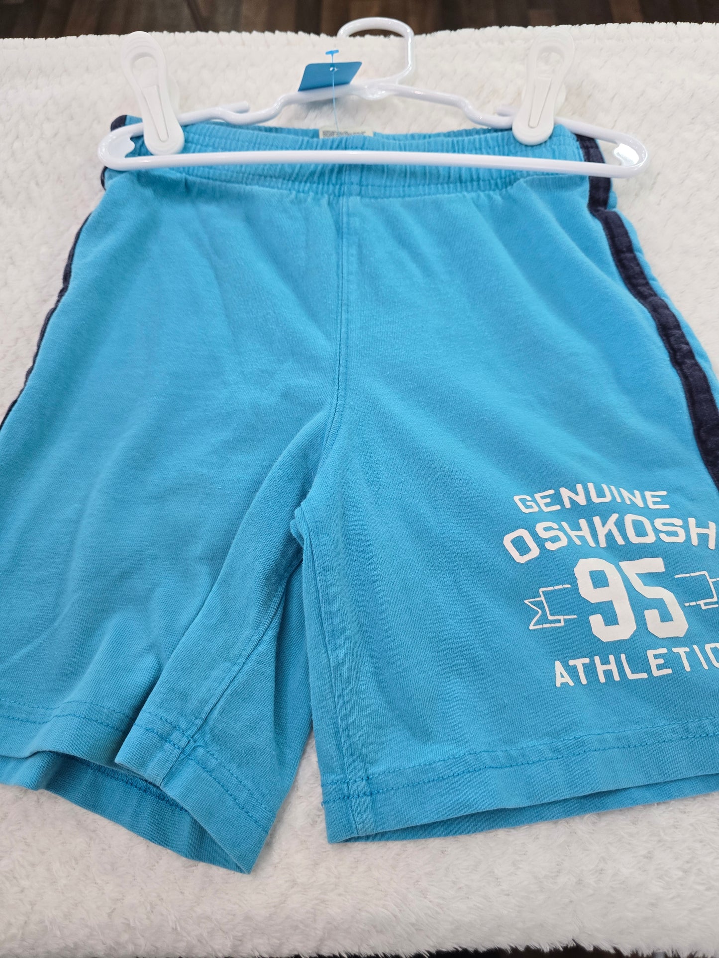Boy size 4