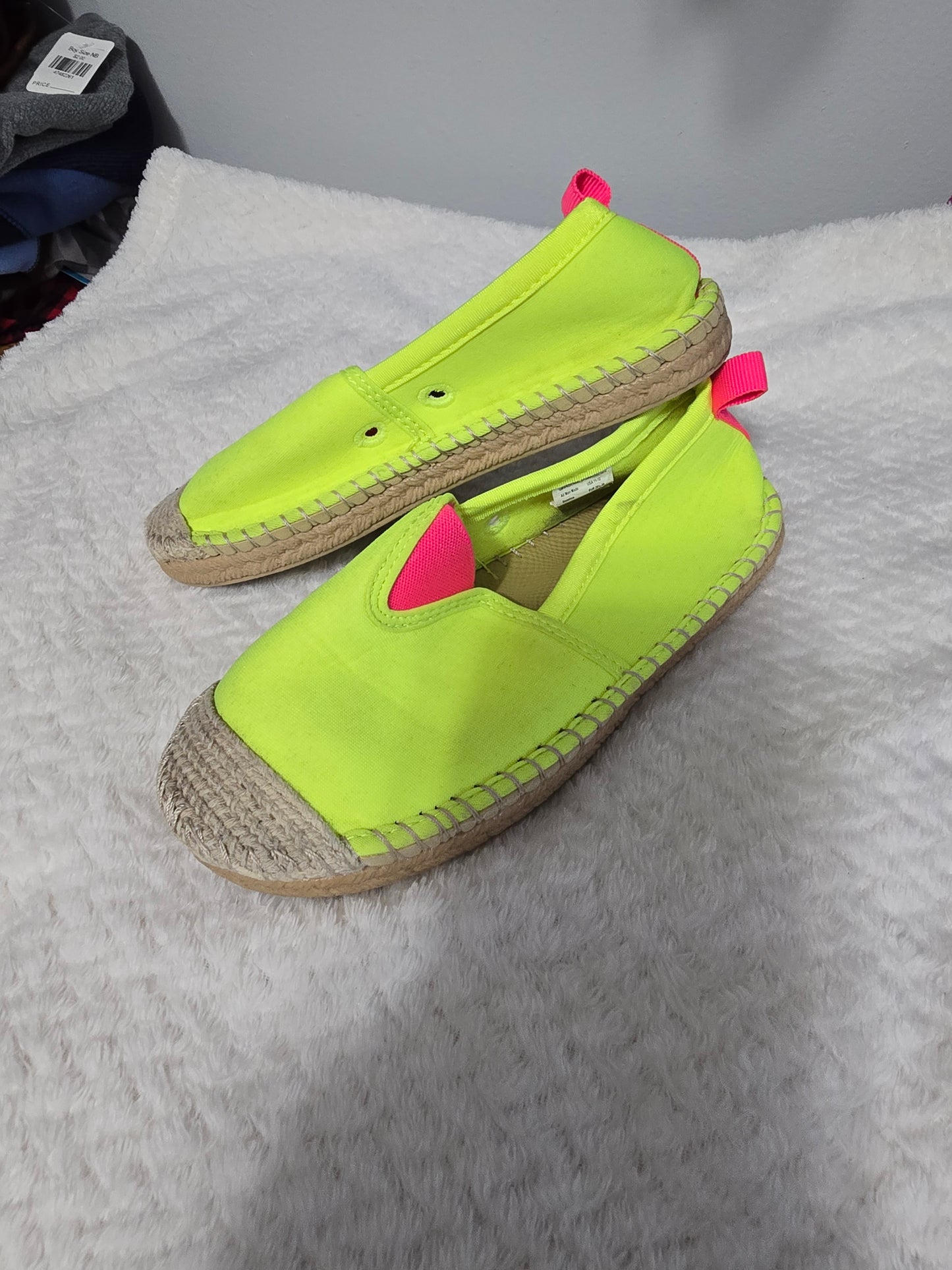 Girl size 11-12