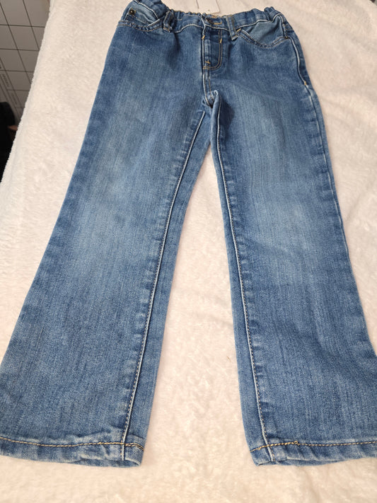 Girl size 5