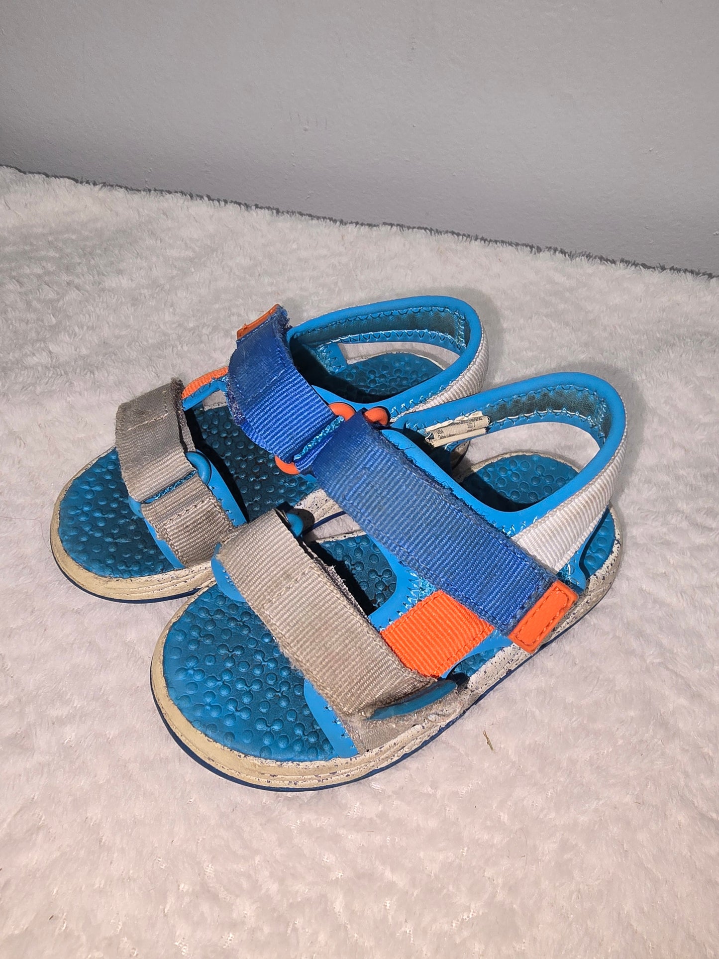 Boy size 5