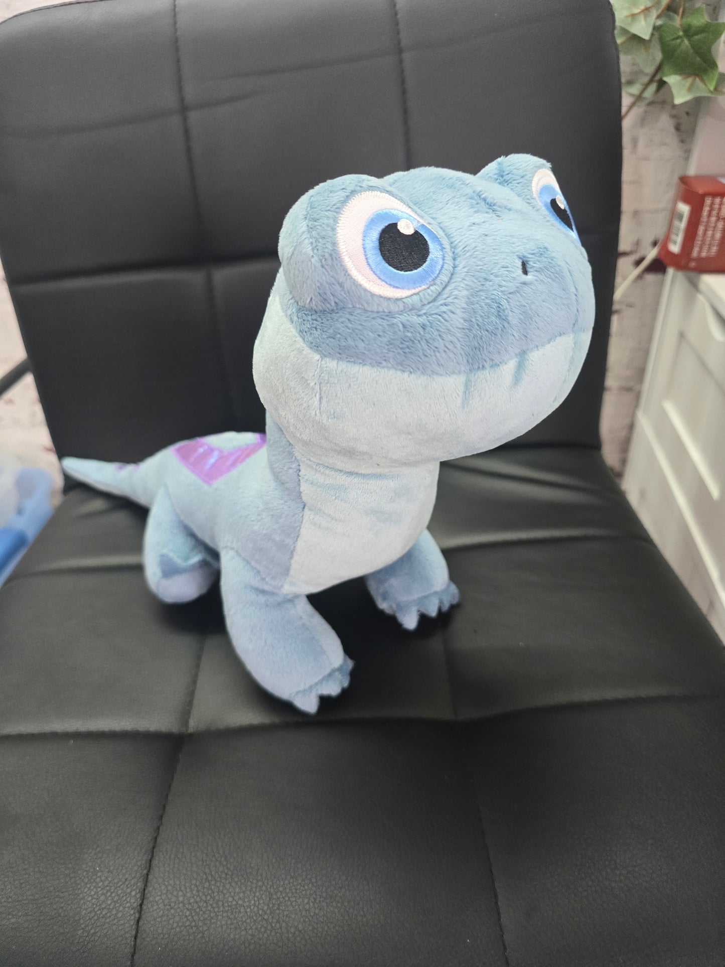 New stuffed Lizzard