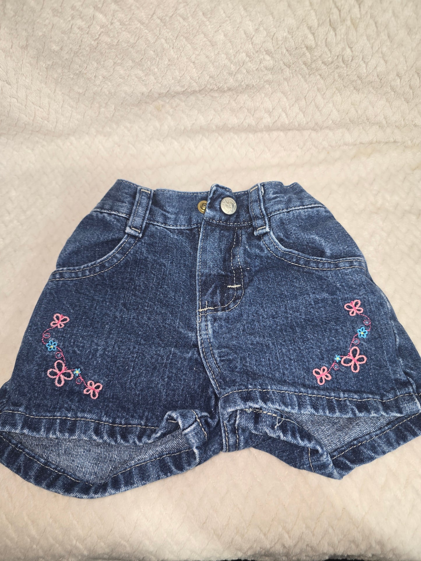 Girl size 12m