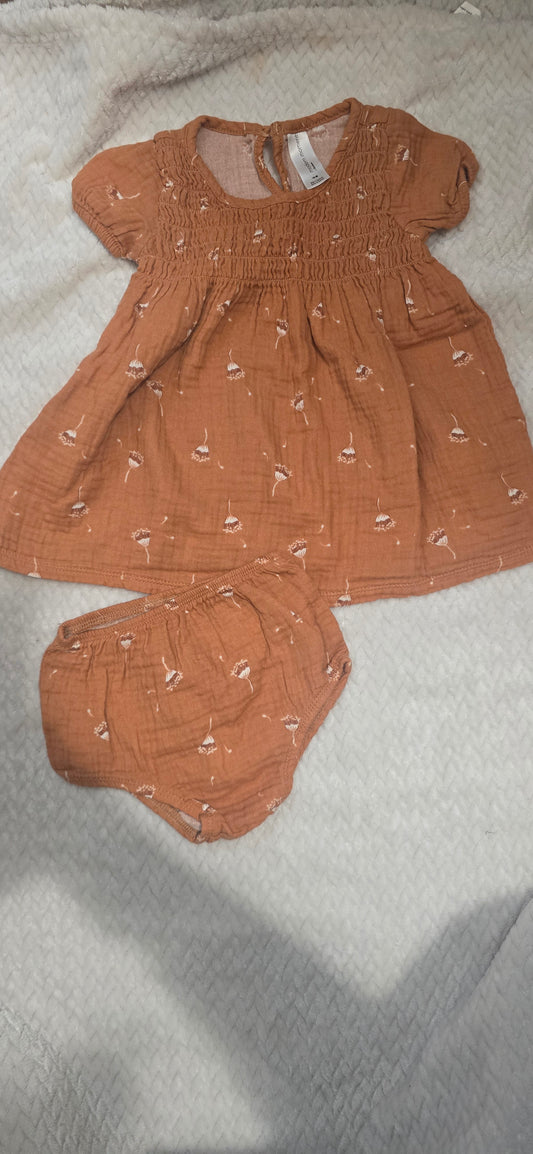 Dress 18m