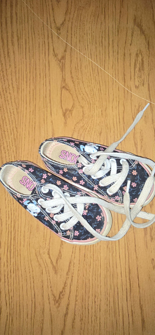 Shoes size 6m