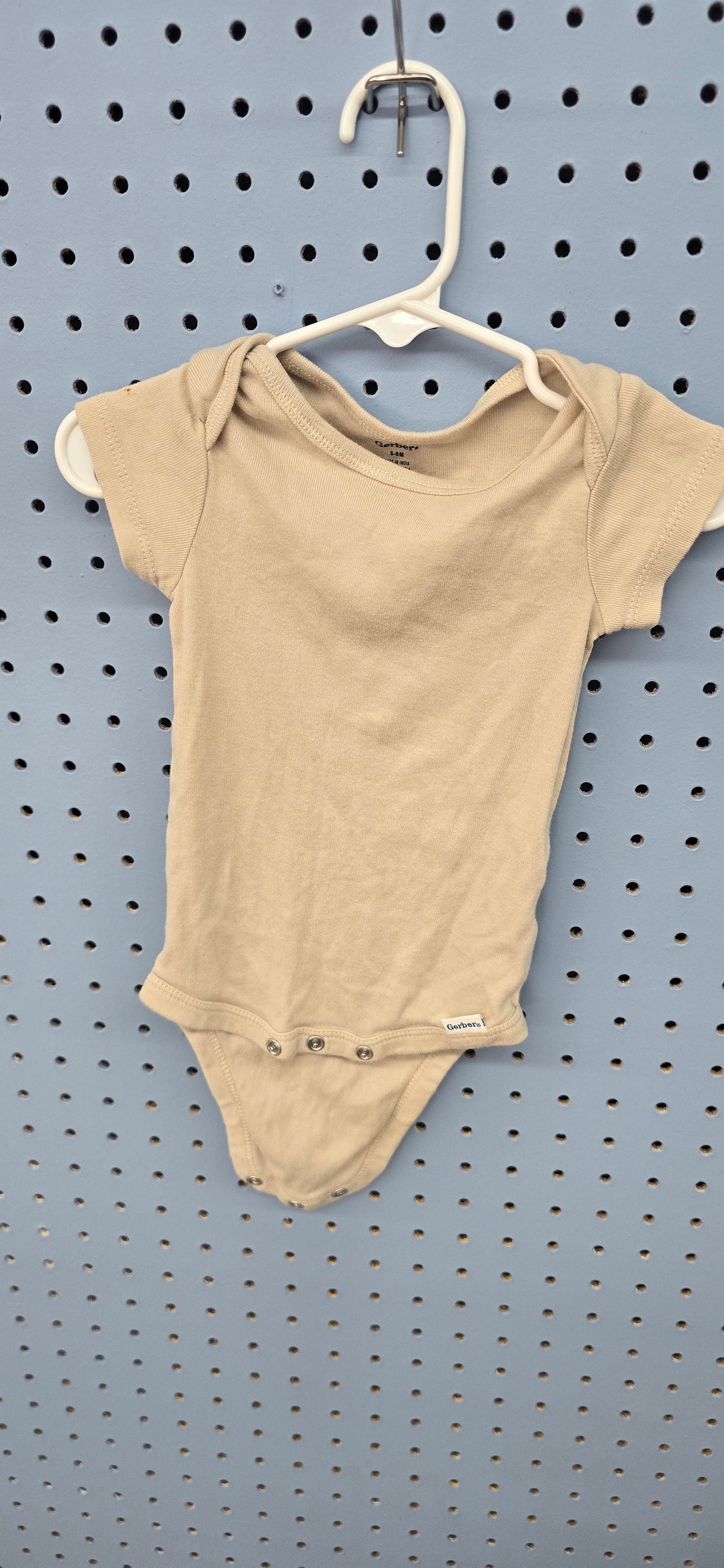 Onsie size 6-9m