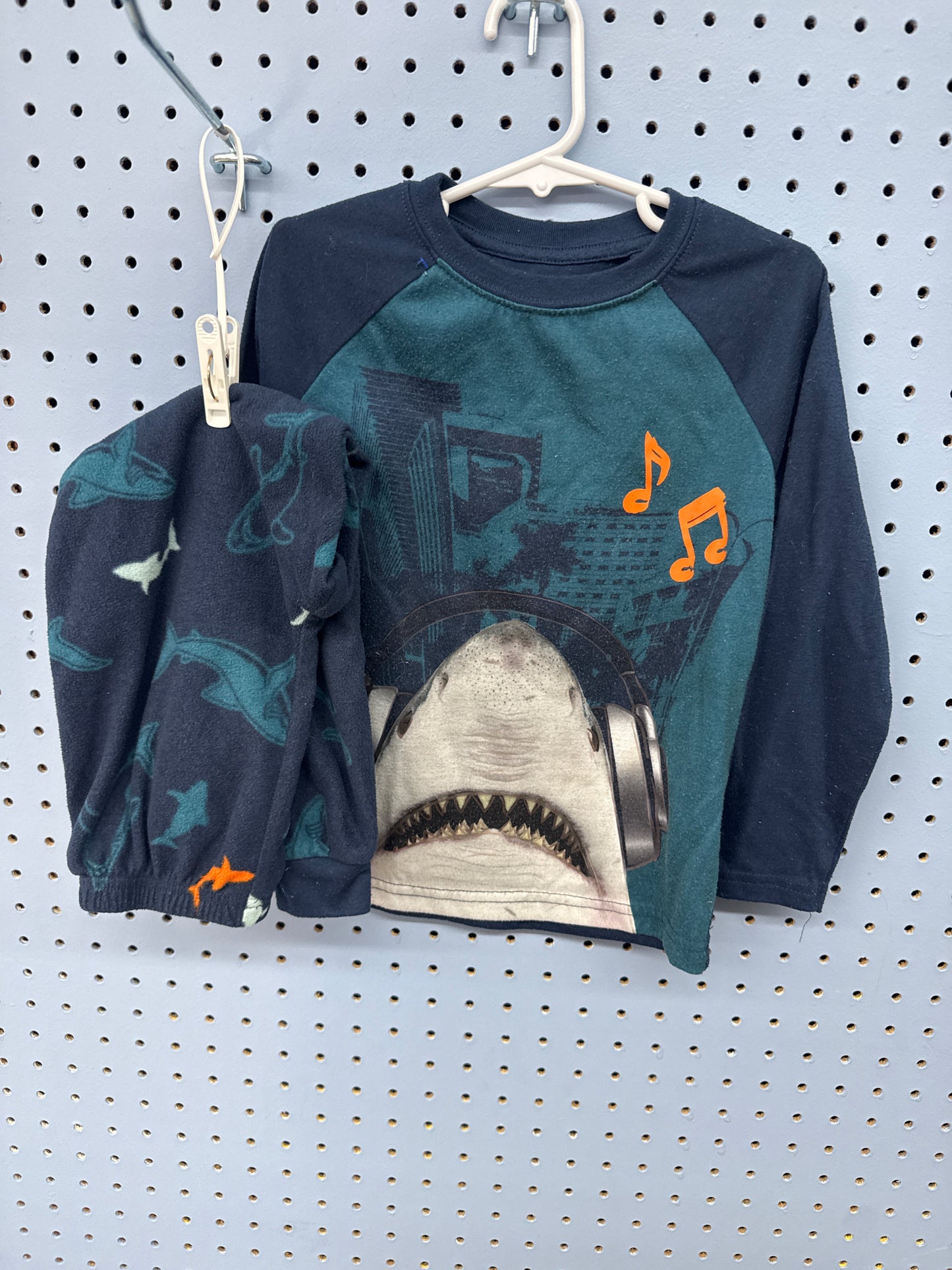 Shark Pjs 4/5