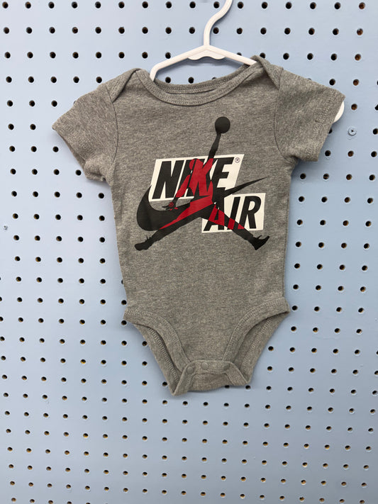 Nike Onesie 6/9