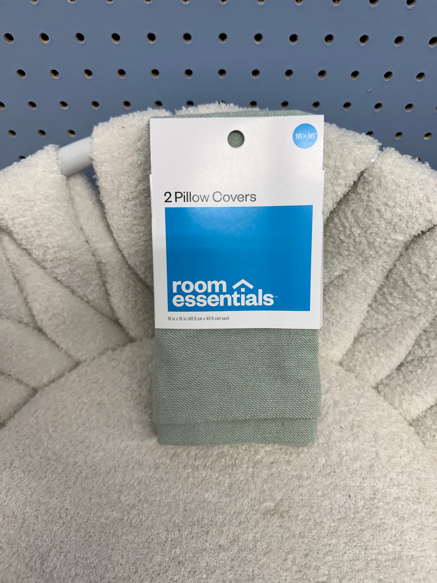 2 Pillow Covers