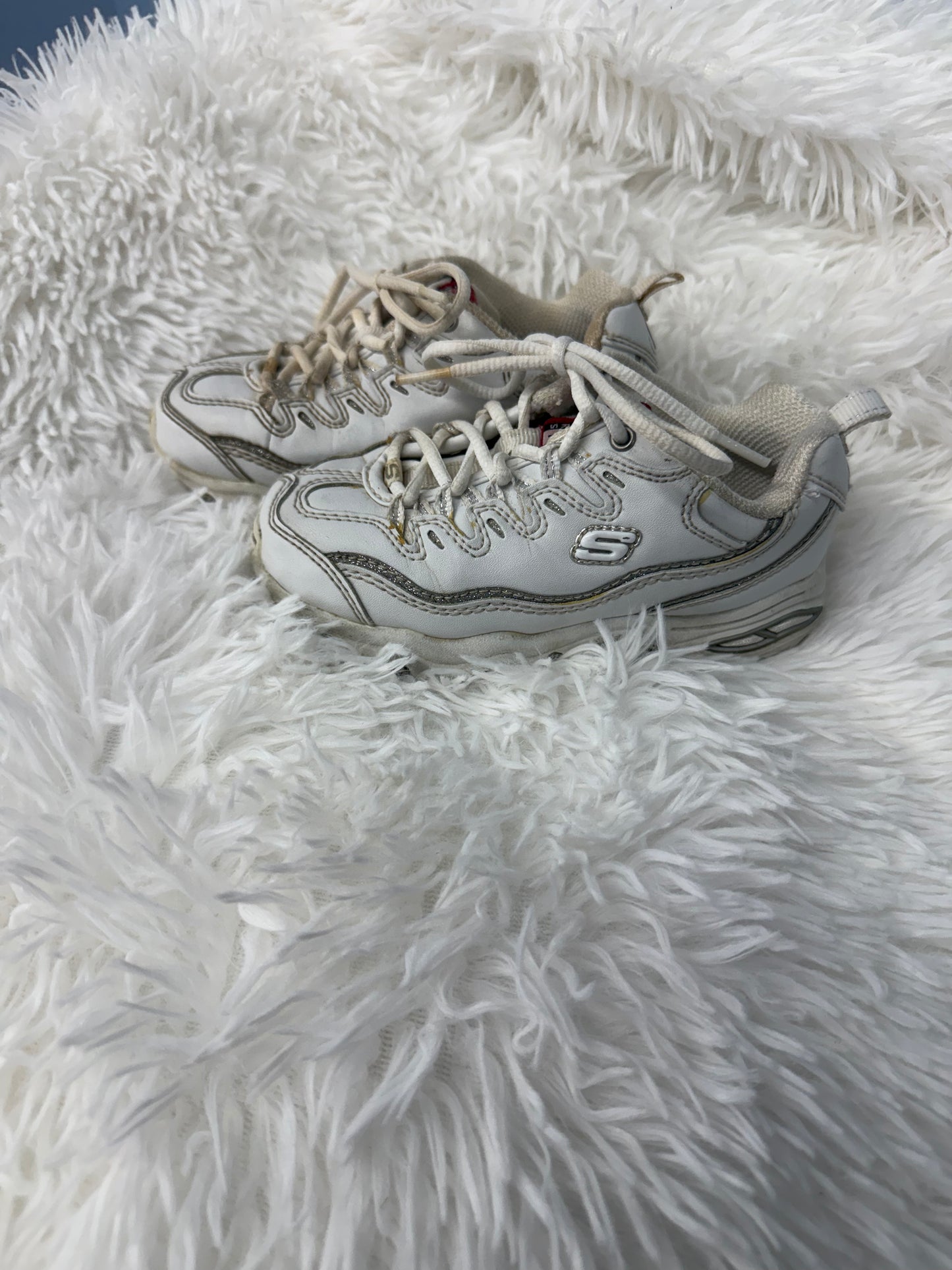 Skechers 9