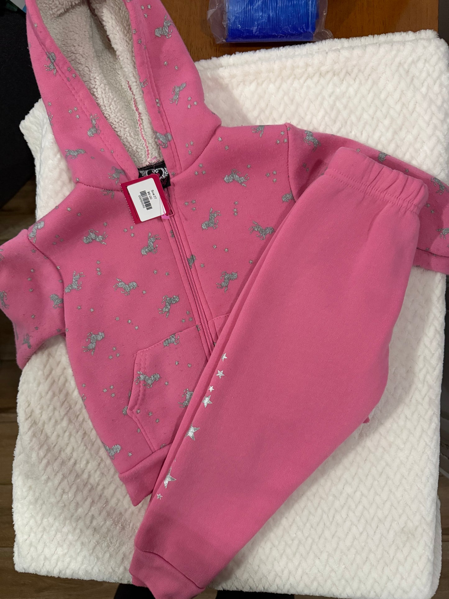 Girl Sweat Suit Size 2T