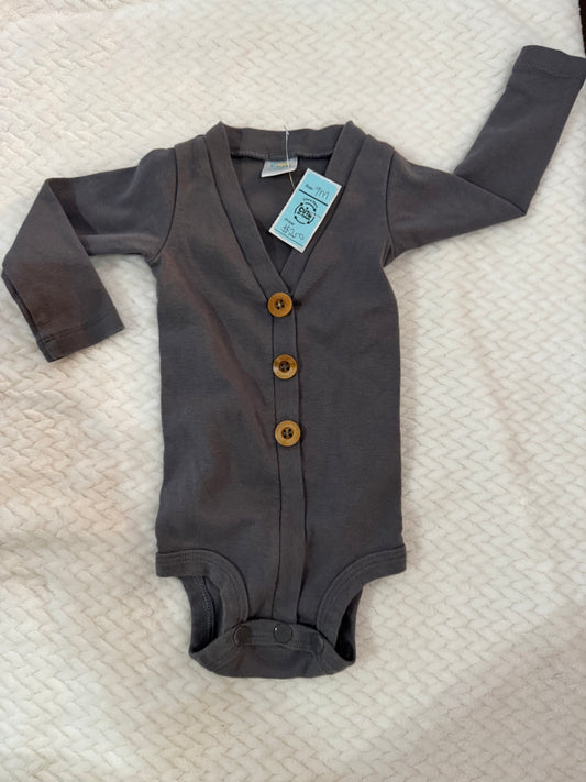 Long sleeve onesie 9m
