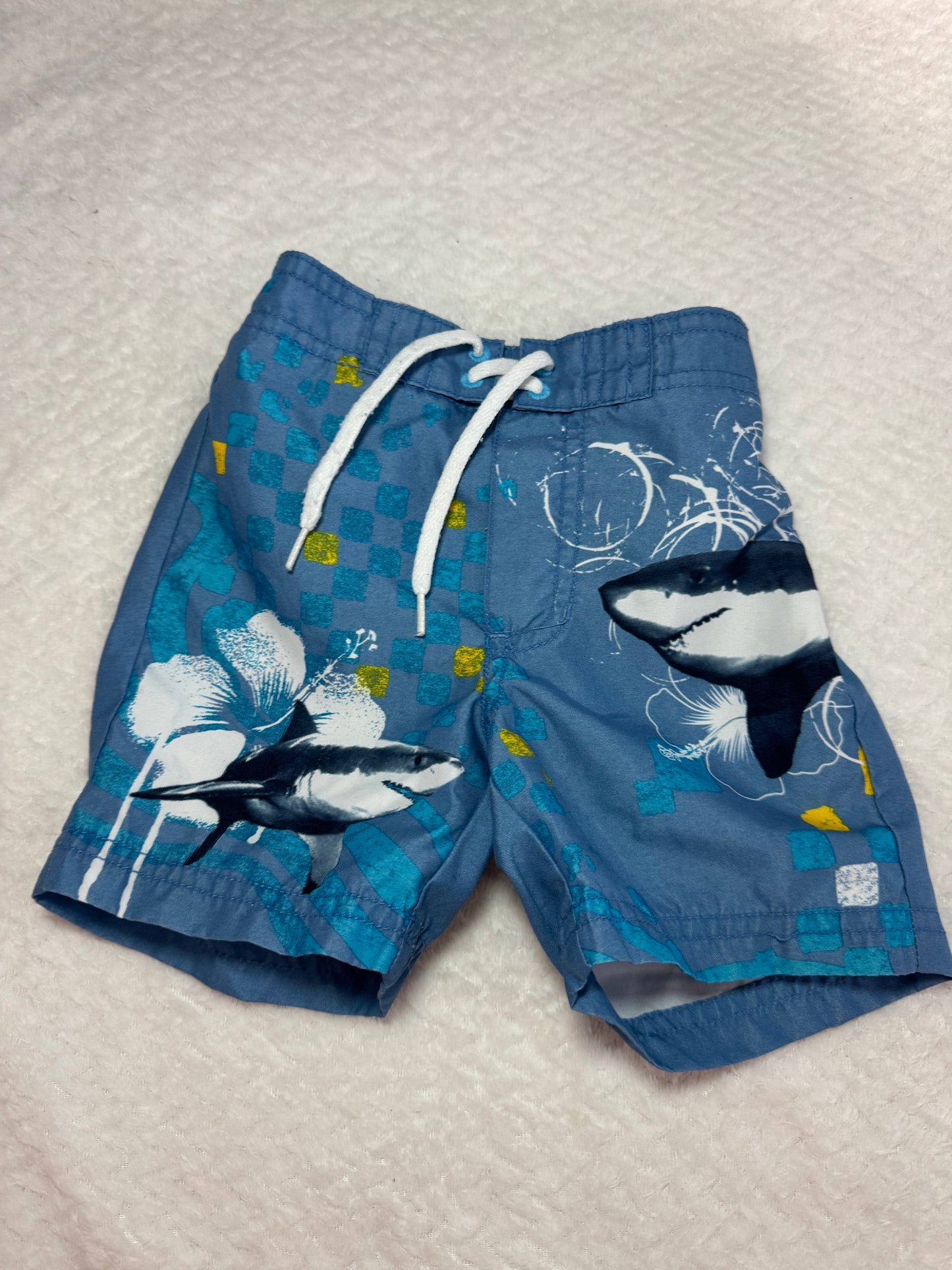 Boys swim trunks 6/12m