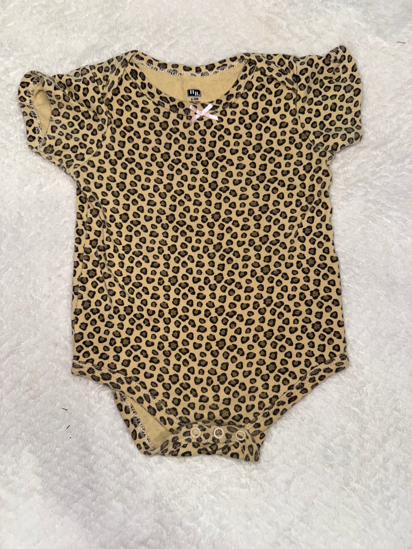 Onesie 6/9m