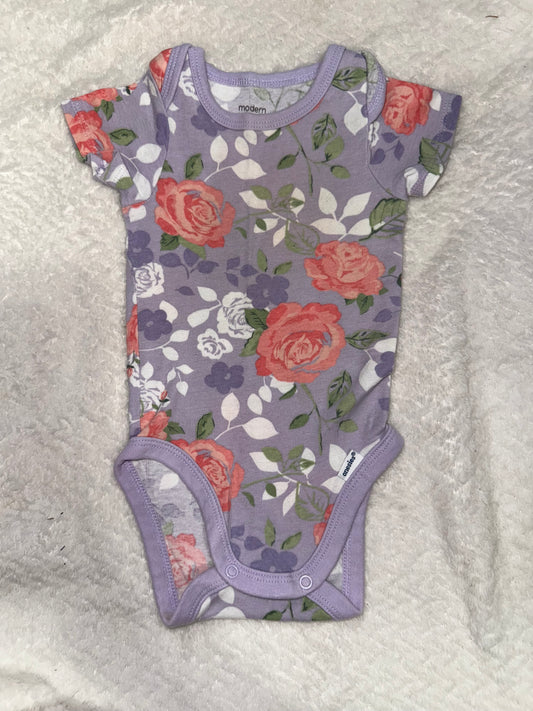 Onesie 3/6m