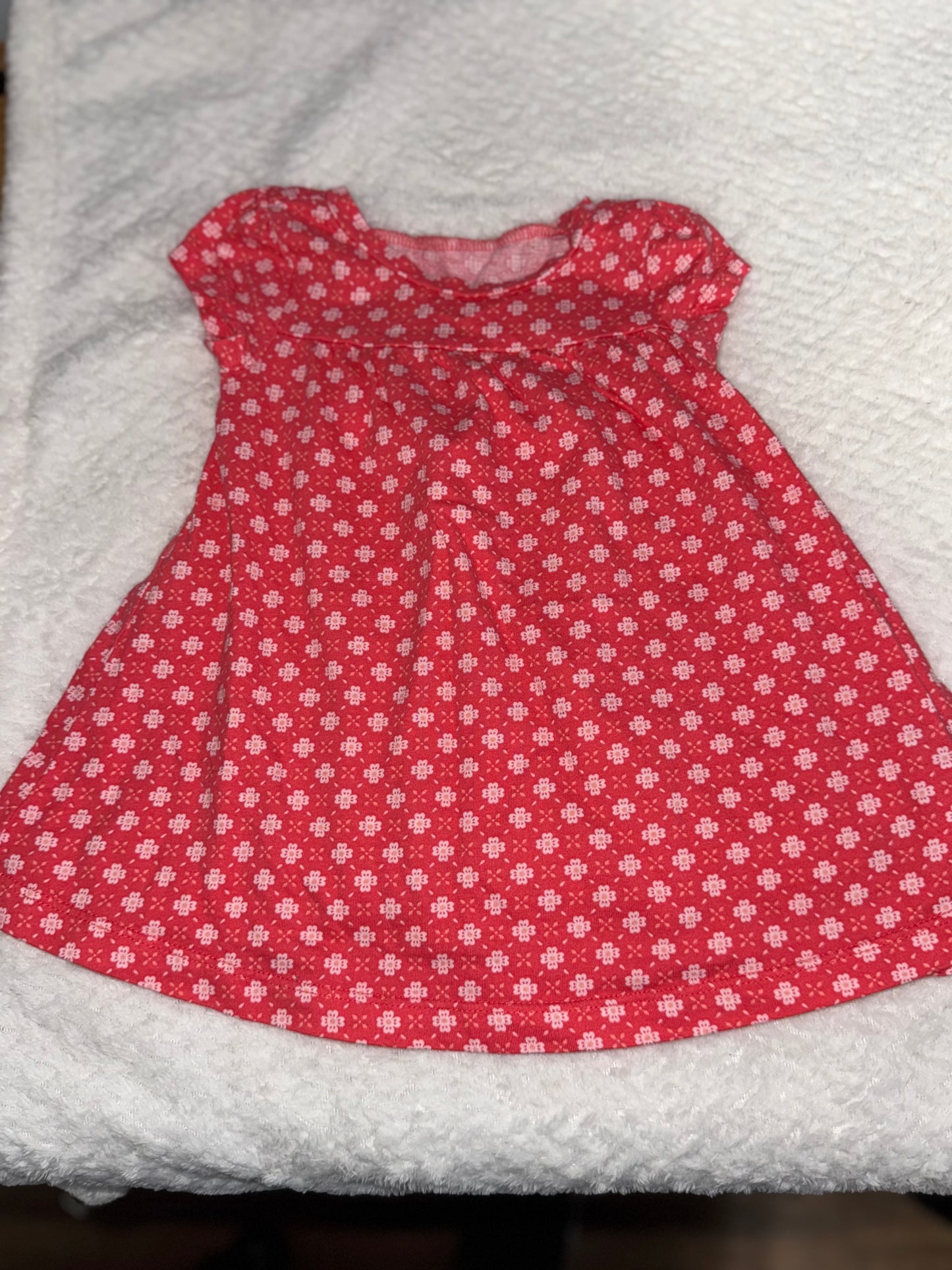 Girls dresses 6/9