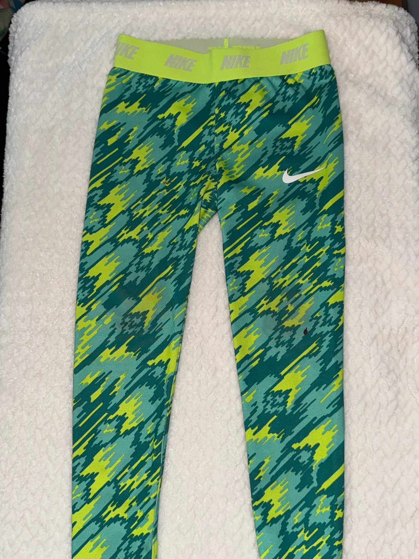 Girls Nike pants 4/5