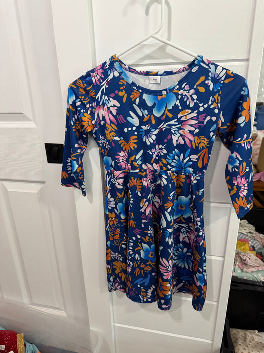 Girls dress 7/8