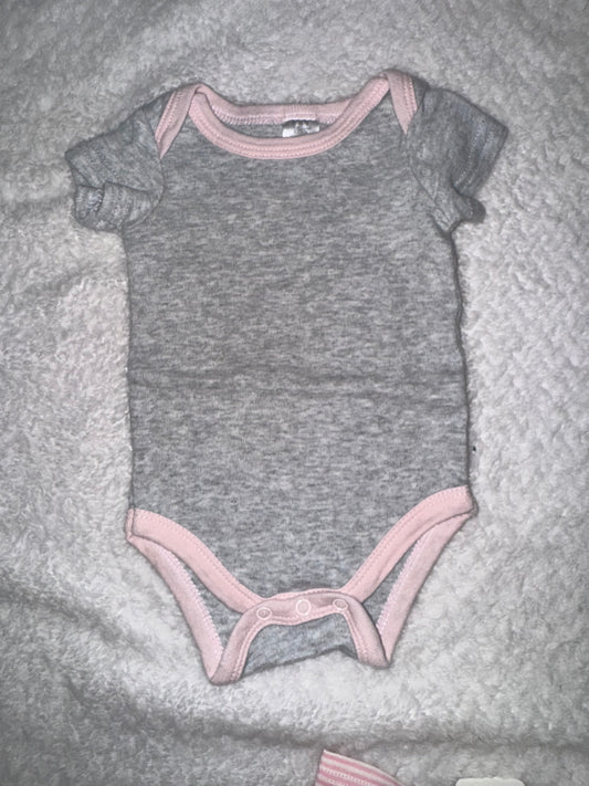 Girls onesie 0/3m