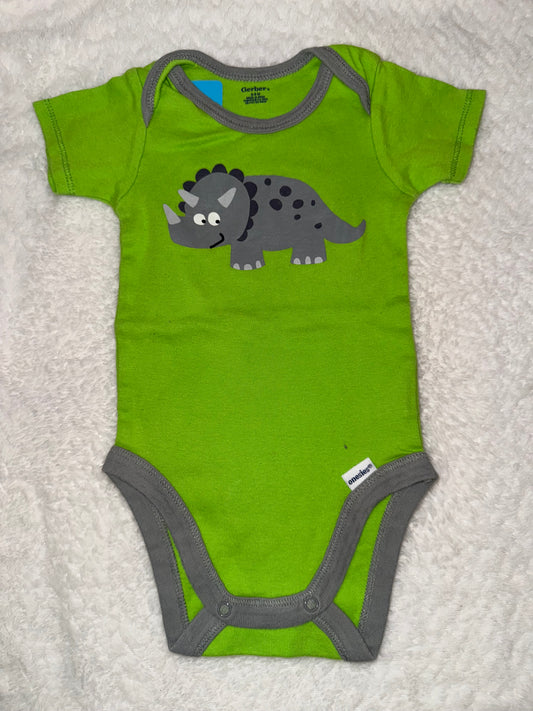 Boy onesie 6/9m