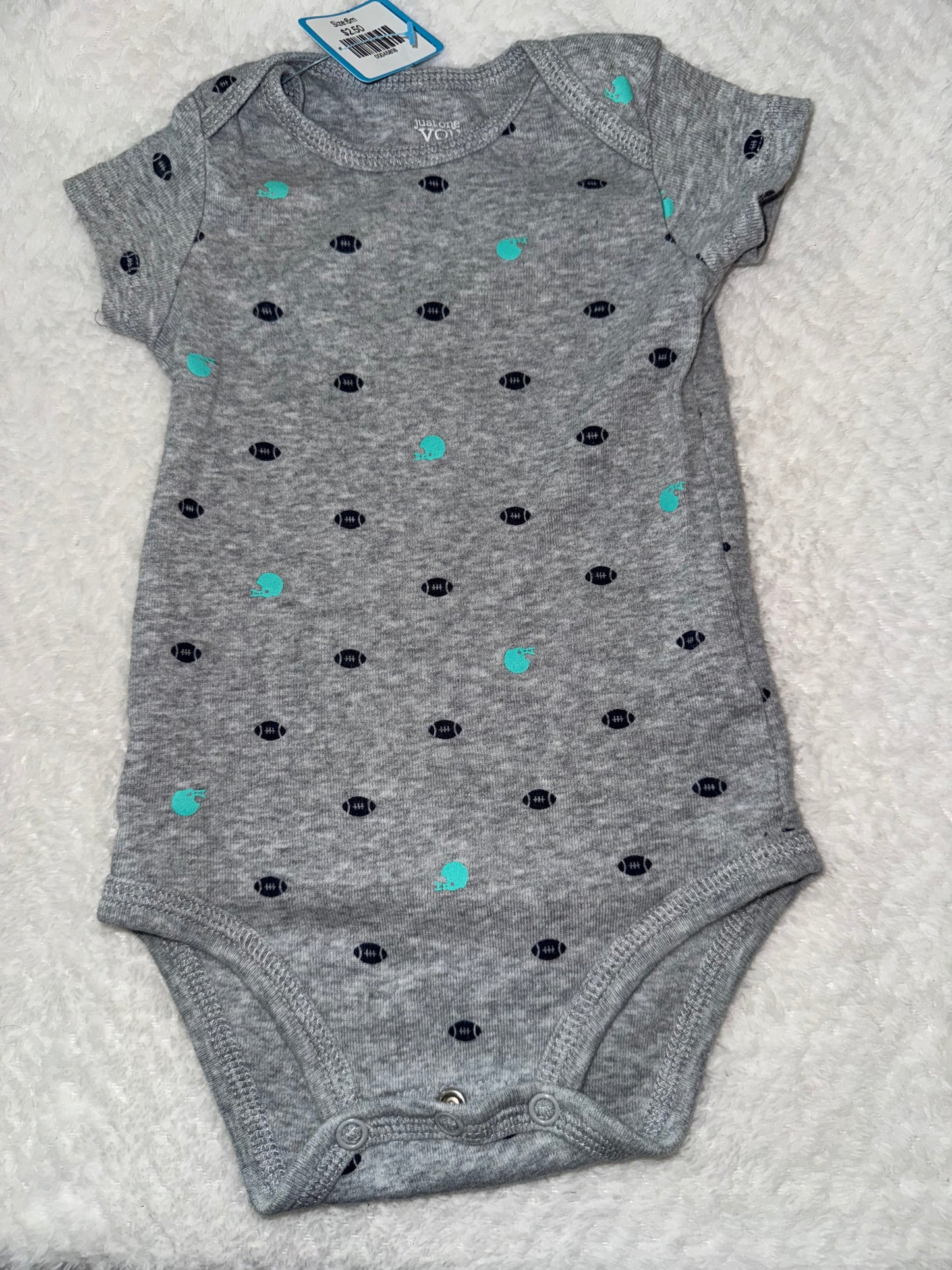 Boys 0nesie 6m