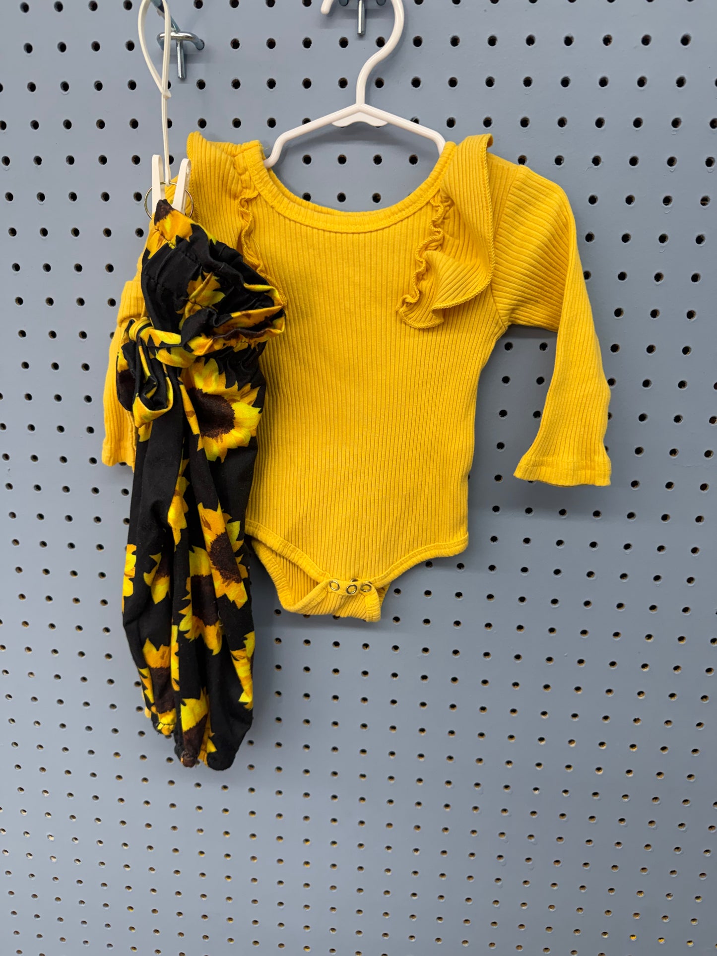 Sunflower Outfit 12m