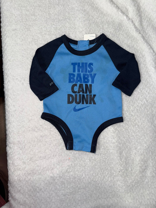 Nike onesie 3m