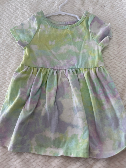 Girl size: 12m