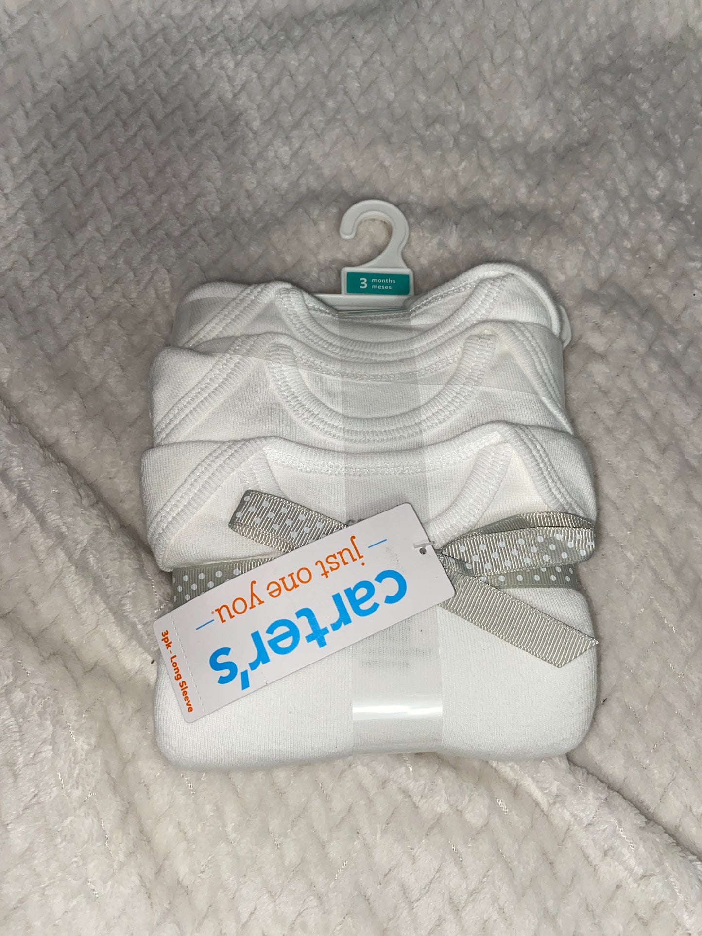 3 pack long sleeve onsie 3m