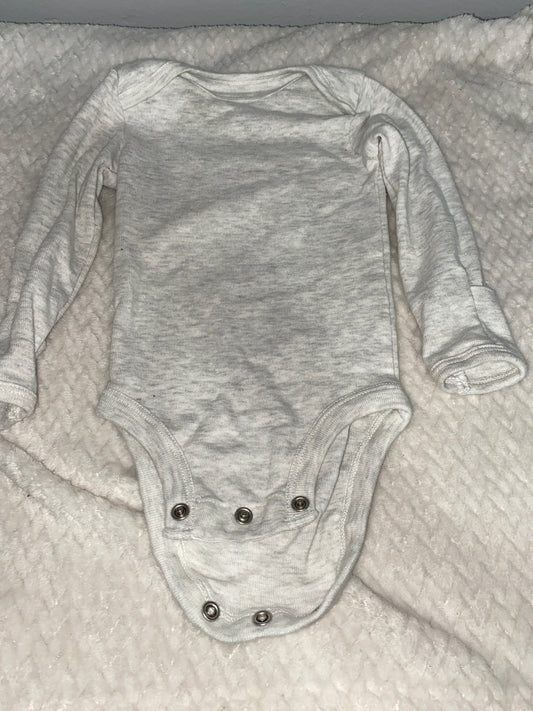 Grey onsie 3m